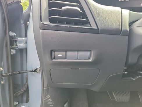 New 2026 Nissan Sentra SR w/ Floor Mat Package FWD image 17