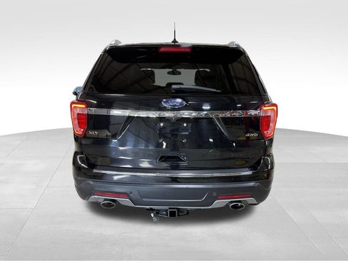 Used 2018 Ford Explorer XLT w/ Equipment Group 202A AWD/4WD image 45