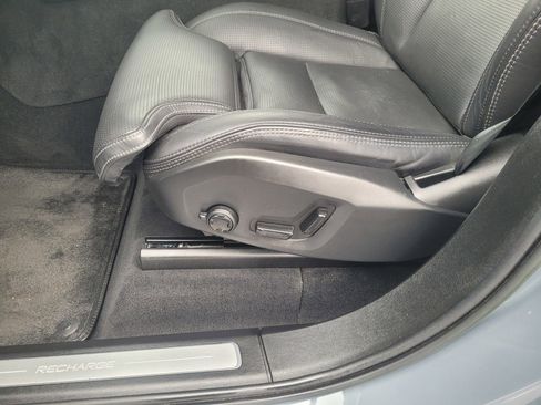 Certified 2023 Volvo XC90 T8 Ultimate w/ Protection Package Premier image 9