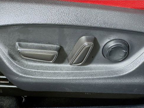 Used 2021 Toyota Camry XSE FWD image 18