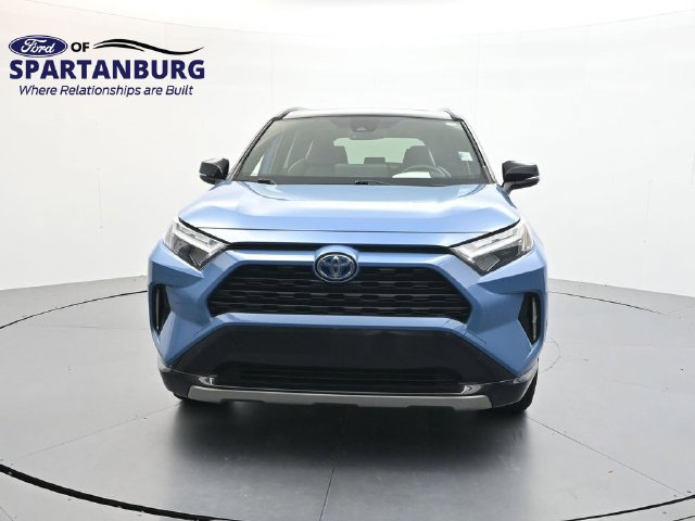 Used 2023 Toyota RAV4 XSE AWD/4WD image 2