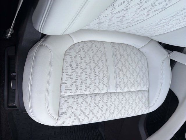 Certified 2022 Lincoln Nautilus Black Label AWD/4WD image 19