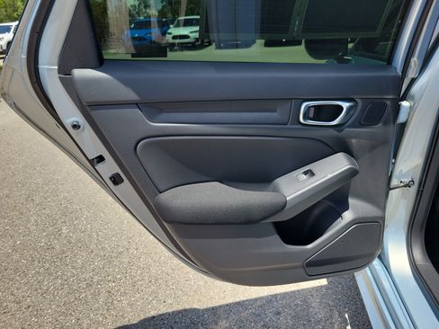 Used 2022 Honda Civic EX image 13
