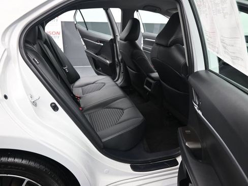 Used 2023 Toyota Camry SE image 24