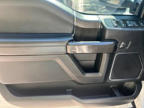 Used 2021 Ford F250 Lariat w/ Lariat Ultimate Package AWD/4WD image 13