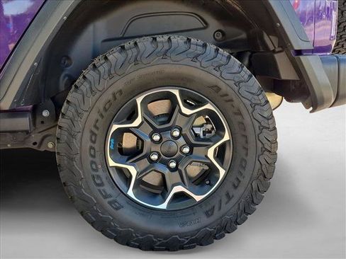 Used 2023 Jeep Wrangler Unlimited Rubicon 4xe w/ Cold Weather Group AWD/4WD image 15