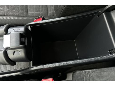 Used 2025 Honda HR-V LX image 33