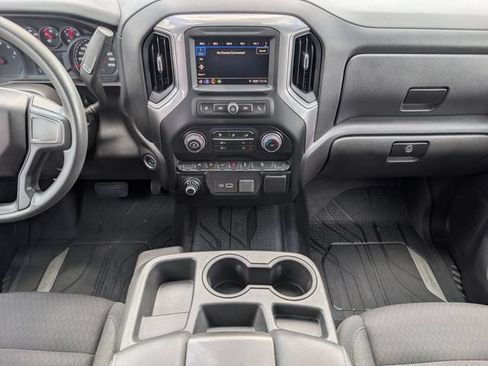Used 2022 Chevrolet Silverado 1500 Custom Trail Boss AWD/4WD image 7
