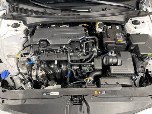 New 2026 Hyundai Elantra Sport image 9