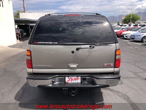 Used 2003 GMC Yukon XL SLT w/ 1SD Preferred Equipment Group AWD/4WD image 7