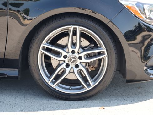 Used 2018 Mercedes-Benz CLA 250 4MATIC image 11