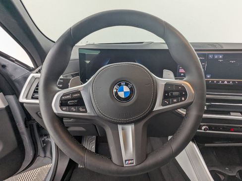 Used 2026 BMW X6 xDrive40i image 12