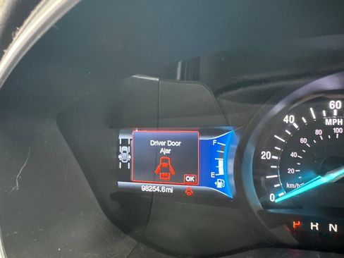 Used 2019 Ford Fusion Titanium FWD image 7
