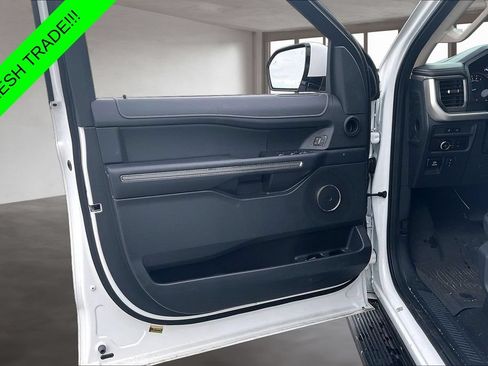 Used 2024 Ford Expedition XLT RWD image 19