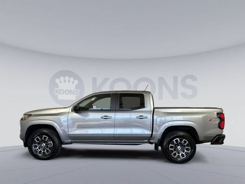 Used 2026 Chevrolet Colorado Z71 w/ Technology Package AWD/4WD image 2