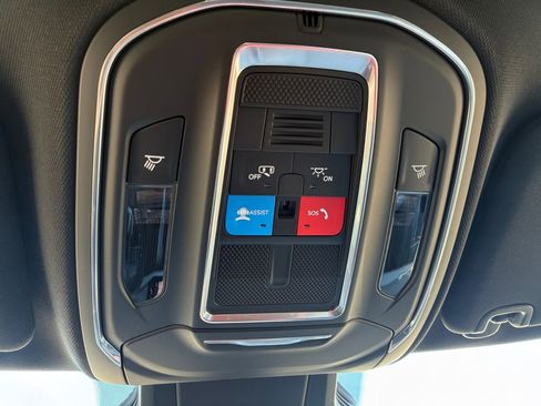 New 2026 Jeep Cherokee Laredo image 12