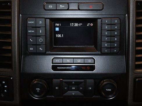 Certified 2022 Ford F550 4x4 SuperCab Super Duty image 29