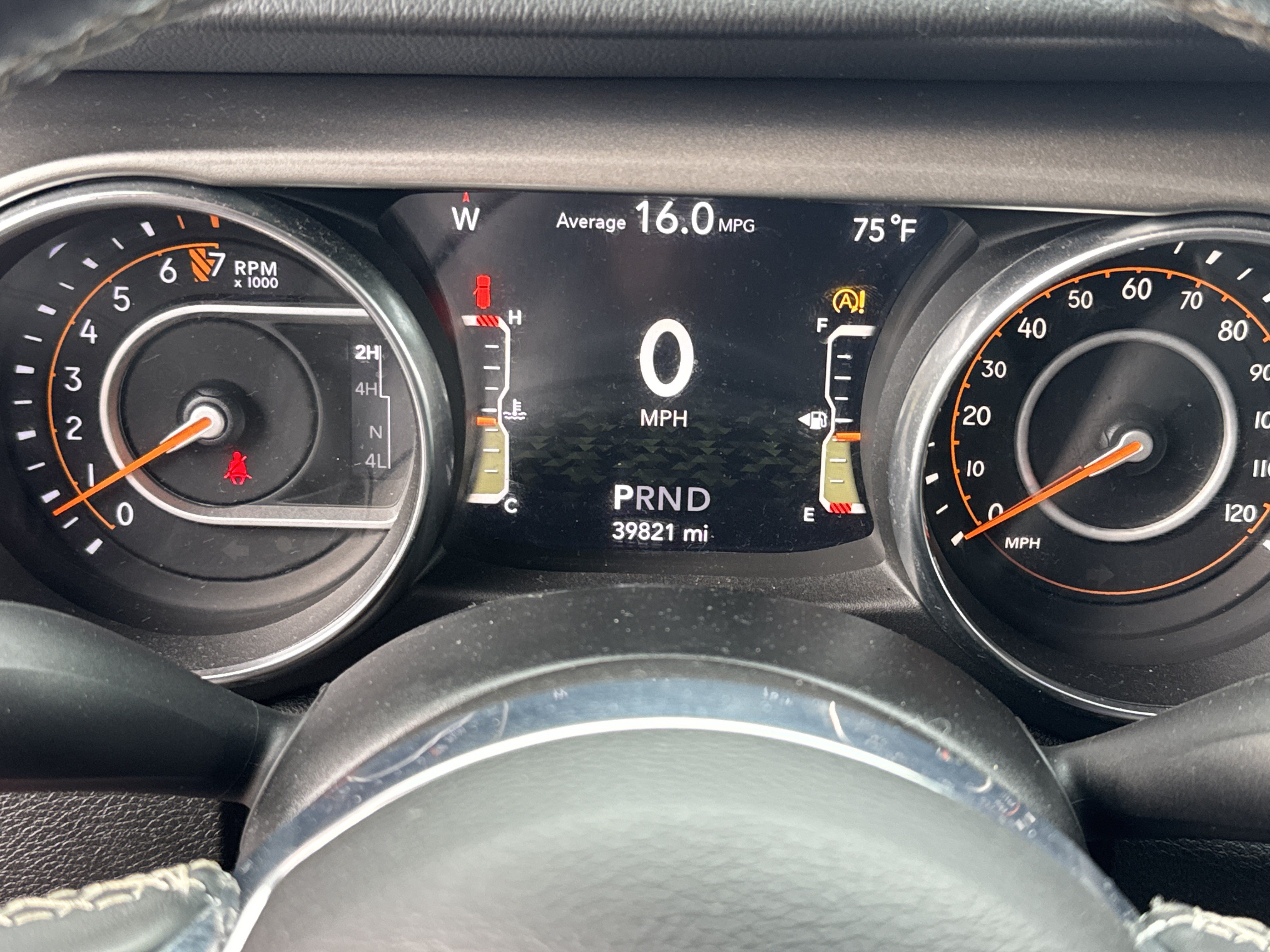 Used 2020 Jeep Wrangler Unlimited Sahara w/ Uconnect 4C Nav & Sound Group AWD/4WD image 20