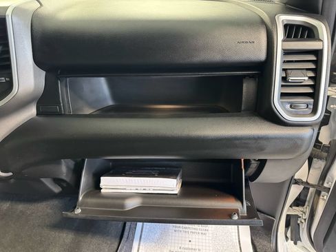 Used 2021 RAM 1500 Big Horn AWD/4WD image 29