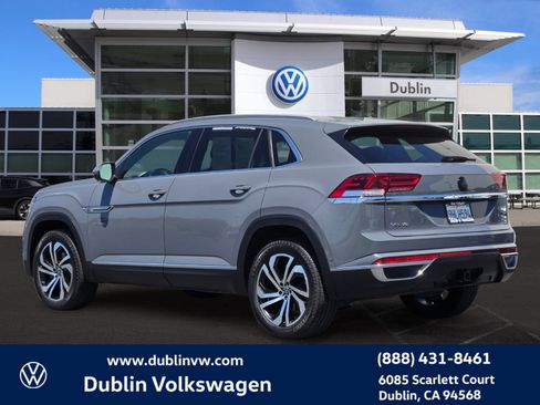 Used 2020 Volkswagen Atlas Cross Sport SEL Premium AWD/4WD image 6