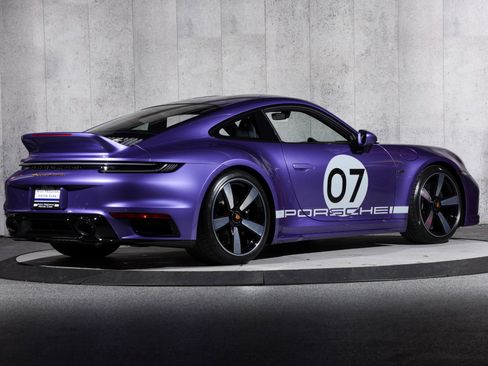 Used 2023 Porsche 911 Sport Classic image 3