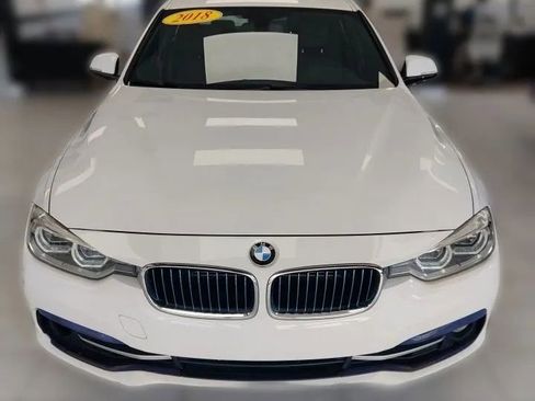 Used 2018 BMW 330e 330e iPerformance Sedan 4D image 2