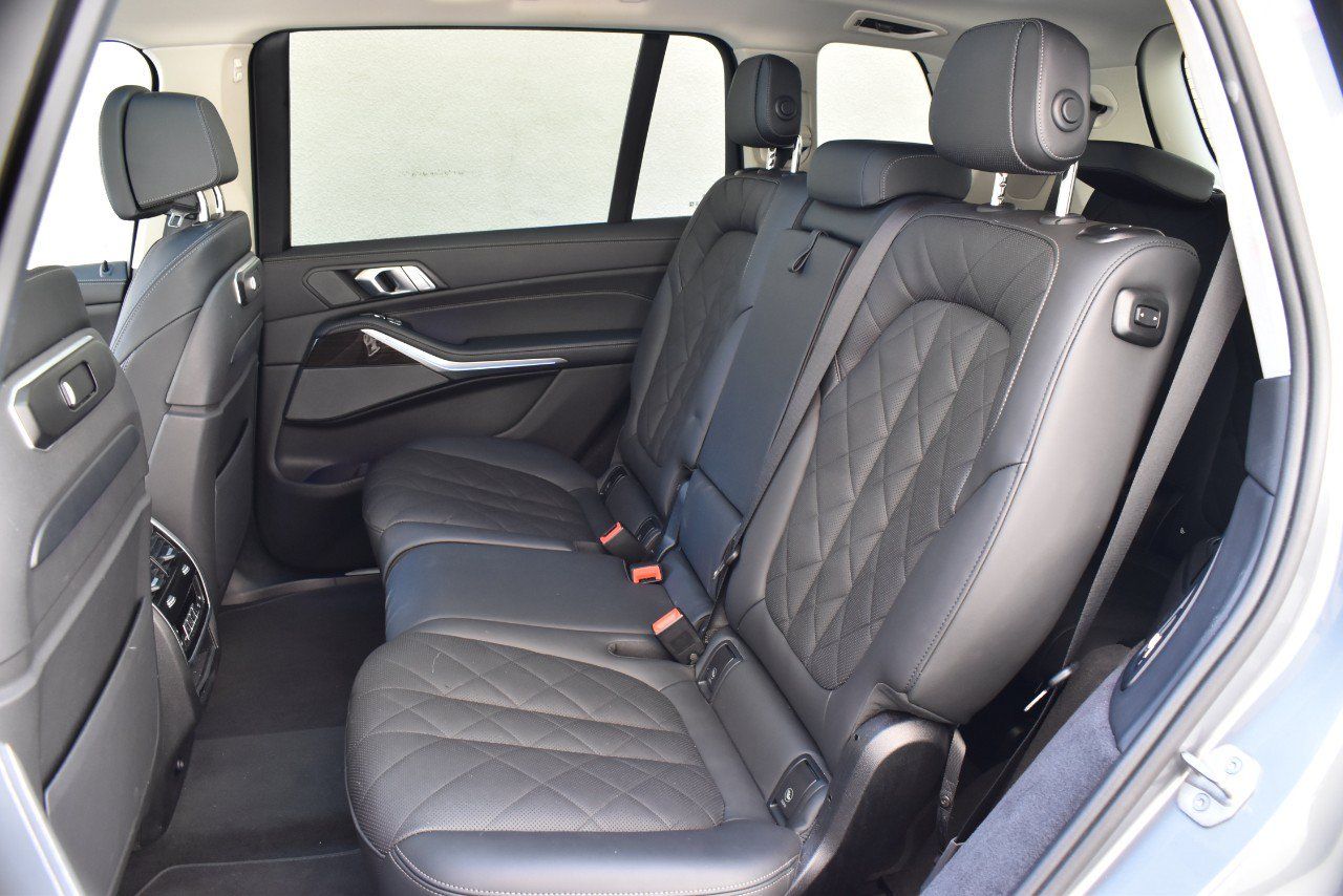 Used 2025 BMW X7 xDrive40i AWD/4WD image 19