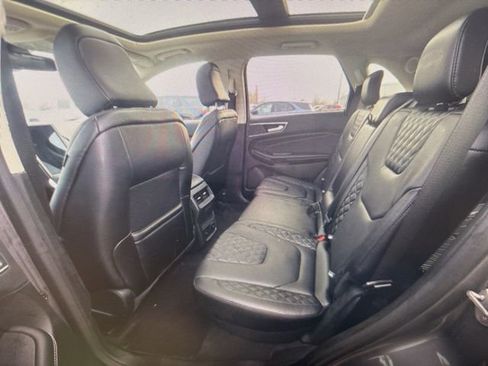 Used 2024 Ford Edge Titanium w/ Equipment Group 301A image 7