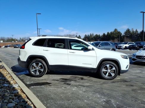 Used 2019 Jeep Cherokee Limited image 7