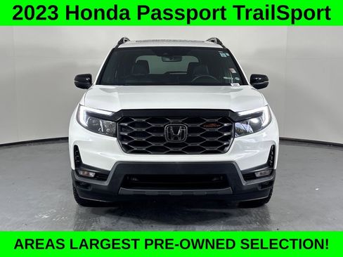 Used 2023 Honda Passport TrailSport image 2