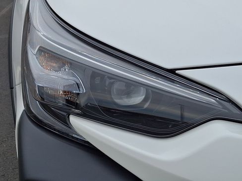 Certified 2025 Subaru Outback Limited image 9