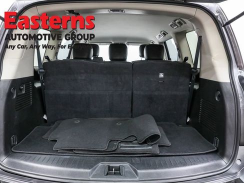 Used 2024 Nissan Armada SV image 9