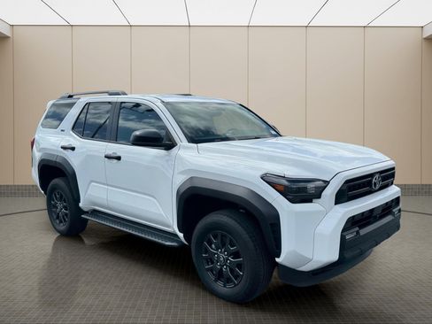 Used 2025 Toyota 4Runner SR5 AWD/4WD image 2