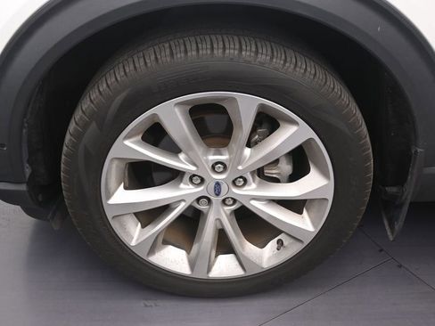 Used 2022 Ford Explorer Platinum w/ Equipment Group 601A AWD/4WD image 10