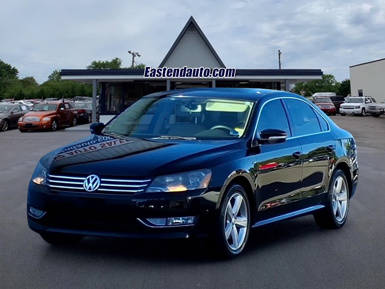 Used 2015 Volkswagen Passat 1.8T Limited Edition FWD image 1