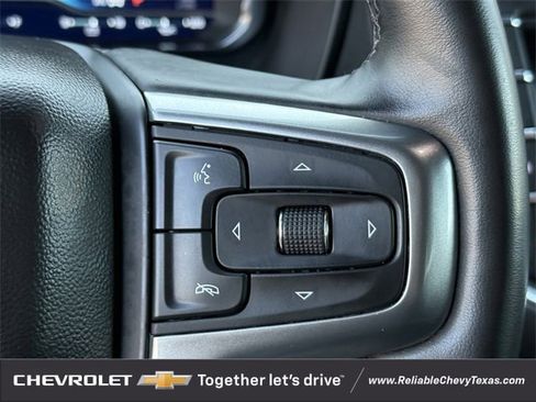 Used 2023 Chevrolet Suburban Premier image 16