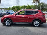 Used 2019 Nissan Rogue SV image 2