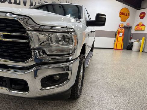 Used 2024 RAM 2500 Big Horn w/ Off Road Package AWD/4WD image 12