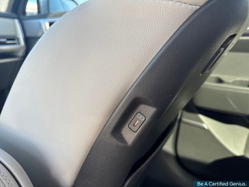 Used 2024 Hyundai Santa Fe Limited image 40