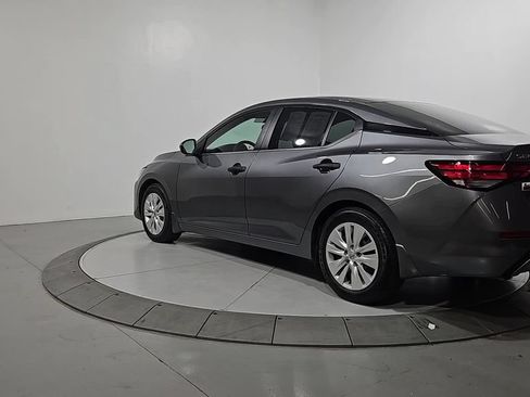 Certified 2025 Nissan Sentra S FWD image 3