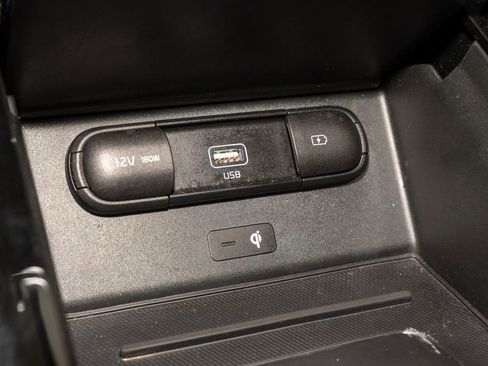 Used 2022 Kia Telluride SX w/ SX Prestige Package image 17