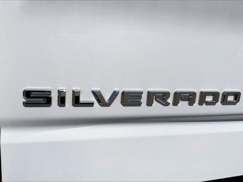 Used 2022 Chevrolet Silverado 1500 Custom RWD image 31
