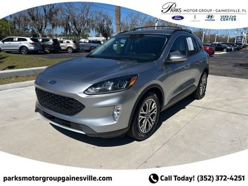 Certified 2022 Ford Escape SEL w/ Technology Package image 8