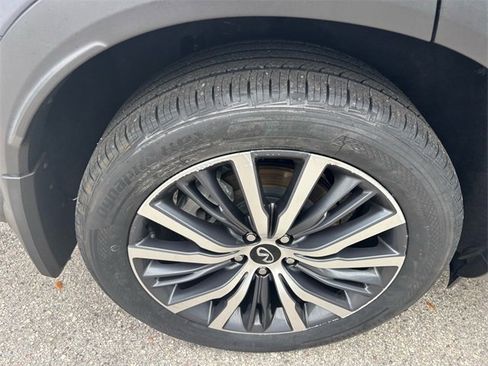 Used 2023 INFINITI QX60 Sensory w/ Vision Package image 23