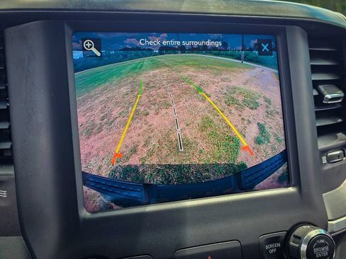 Used 2020 RAM 1500 Big Horn AWD/4WD image 26