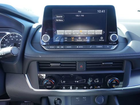Used 2026 Nissan Rogue SV FWD image 19
