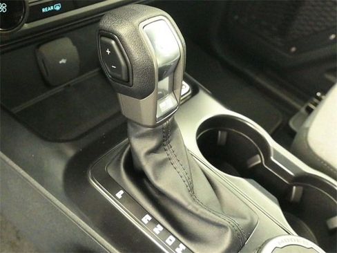 New 2026 Ford Bronco 2-Door image 15