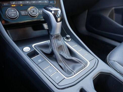 Certified 2024 Volkswagen Jetta SE image 31