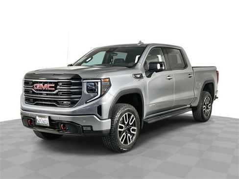 Used 2025 GMC Sierra 1500 AT4 w/ AT4 Premium Package image 1