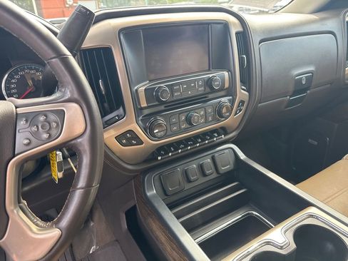 Used 2018 GMC Sierra 3500 Denali w/ Duramax Plus Package image 13